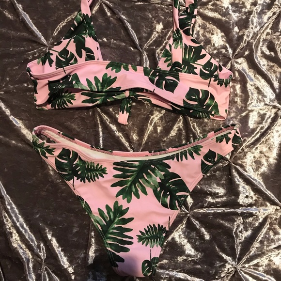 Pink Bikini - Picture 2 of 2